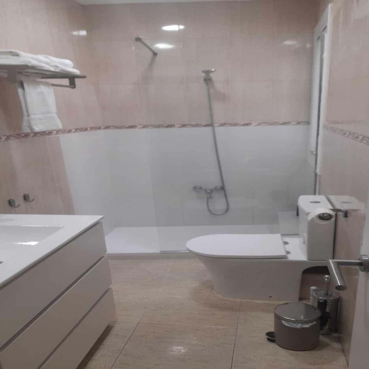 Nuevo Apartamento Centro Lleida Exteriör bild